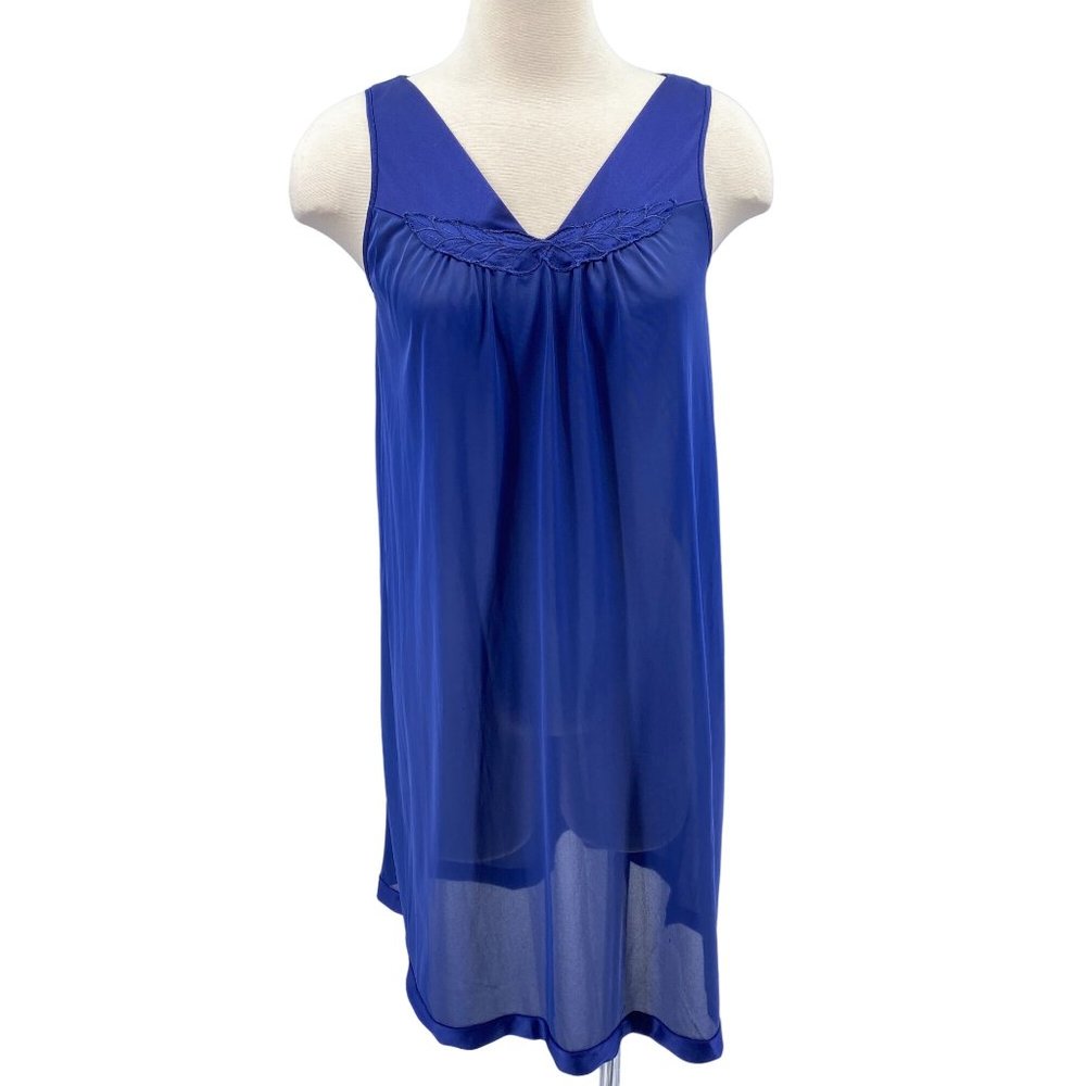 Vintage Vassarette knee lenght nylon nightgown size small blue sleeveless short